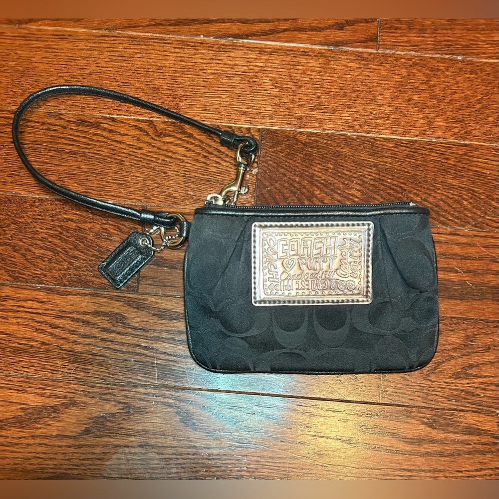 EUC Coach Wristlet